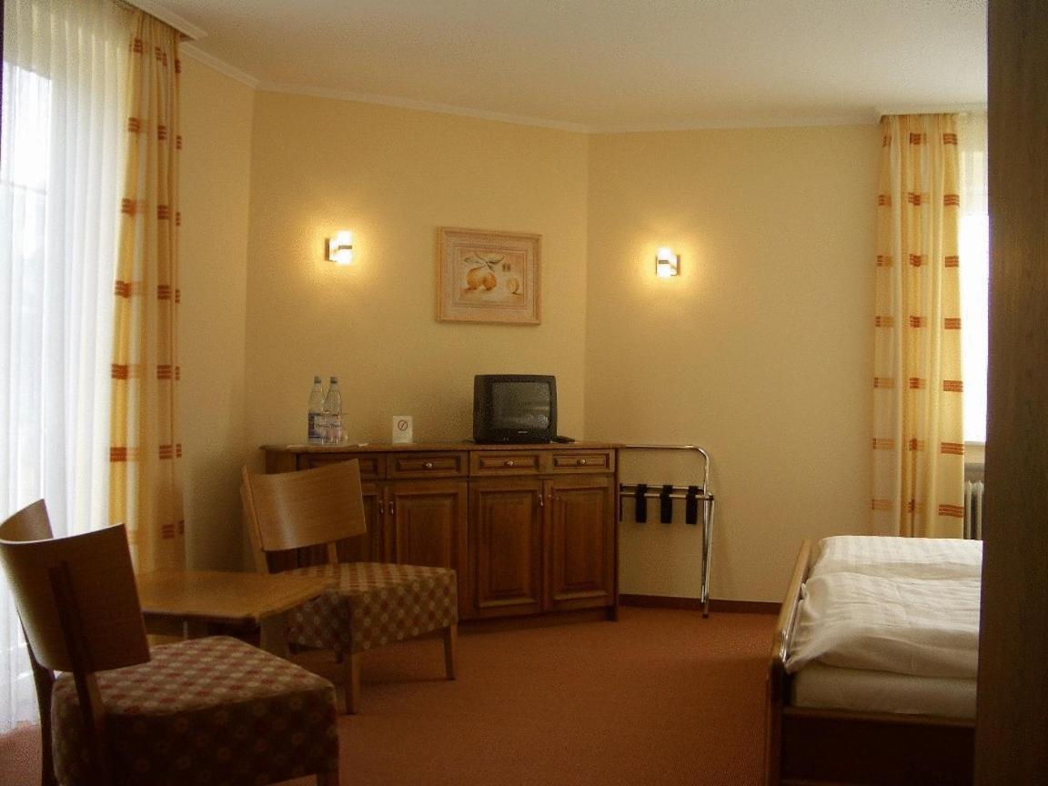Hotel Ritschlay บอลเลนดอร์ฟ ภายนอก รูปภาพ